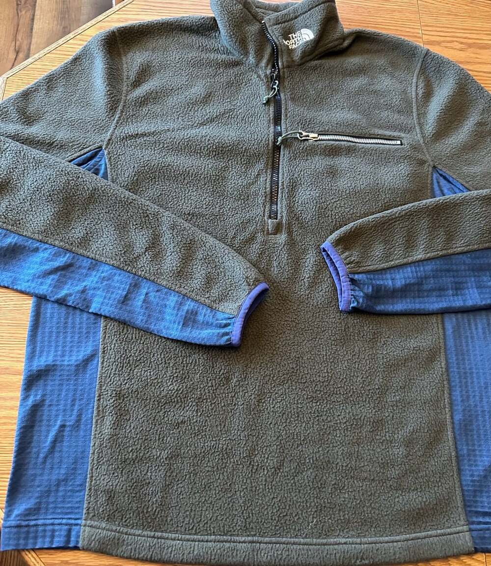 The North Face Circular Design Fleece Pullover, Size Medium, Green Blue